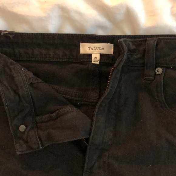 TALULA Black highwaist cut off shorts size 29 - Picture 3 of 3